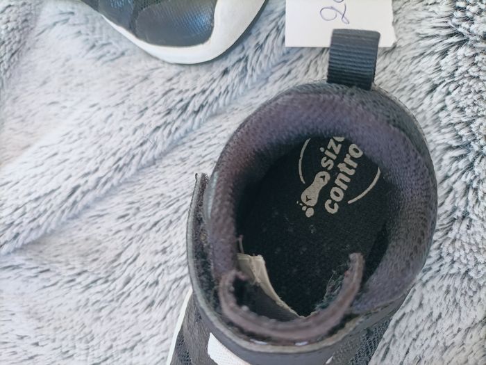 Baskets garçon taille 20 - photo numéro 5