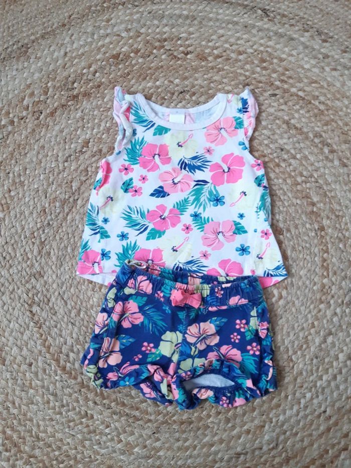 Ensemble fleurs colorées haut sans manches et short Baby Club 62 cm
