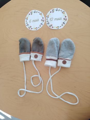 Lot de 2 paires de moufles bébé 6/12mois obaibi tbe