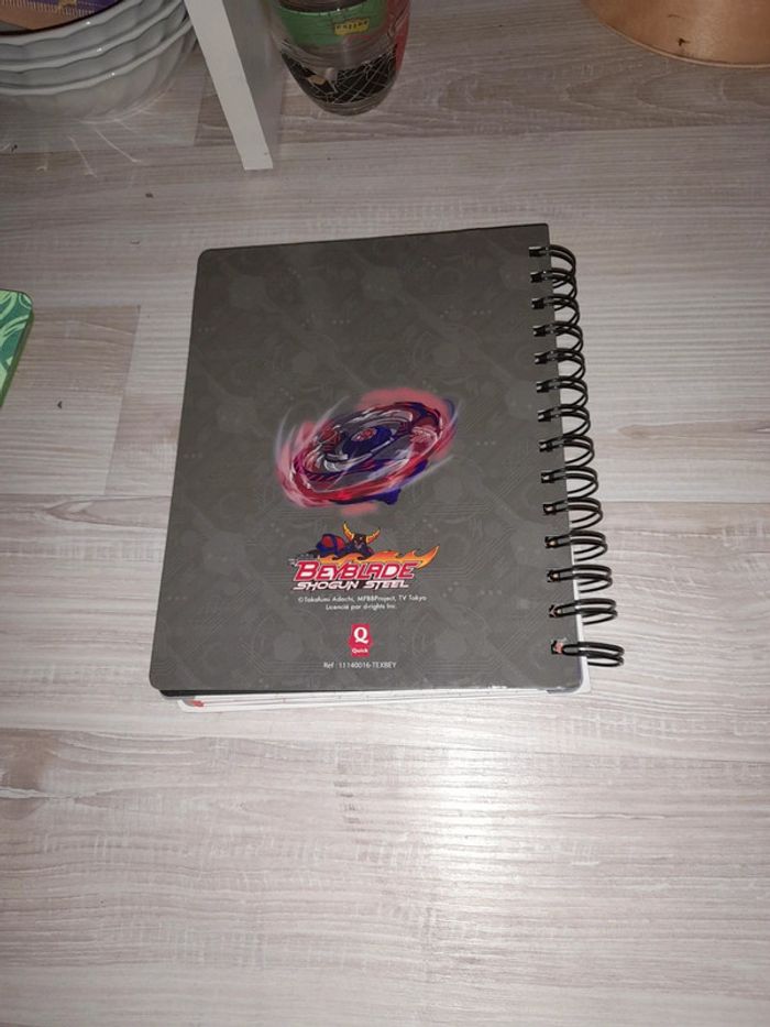 Cahier de texte beyblade shogun Steel - photo numéro 8