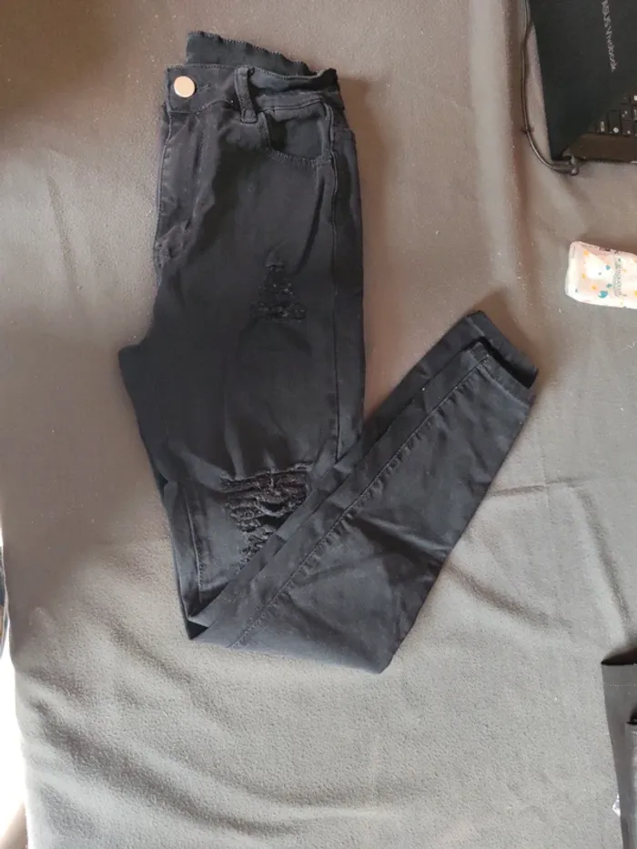 Jean's noir taille haute taille 34 shein
