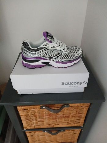 Saucony omni9