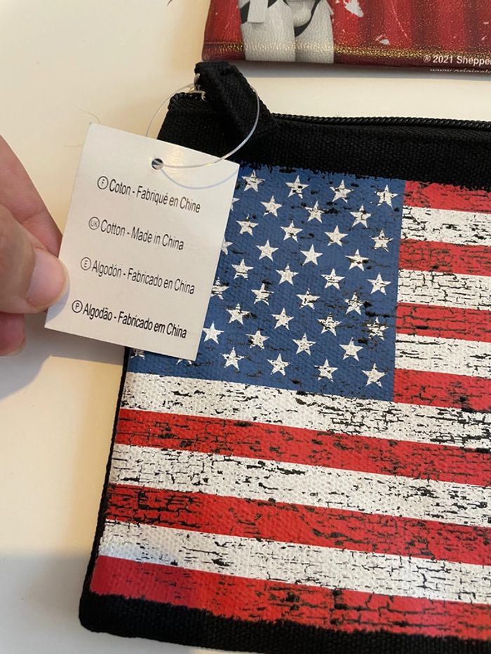 2 pochettes trousses USA et star wars - photo numéro 3