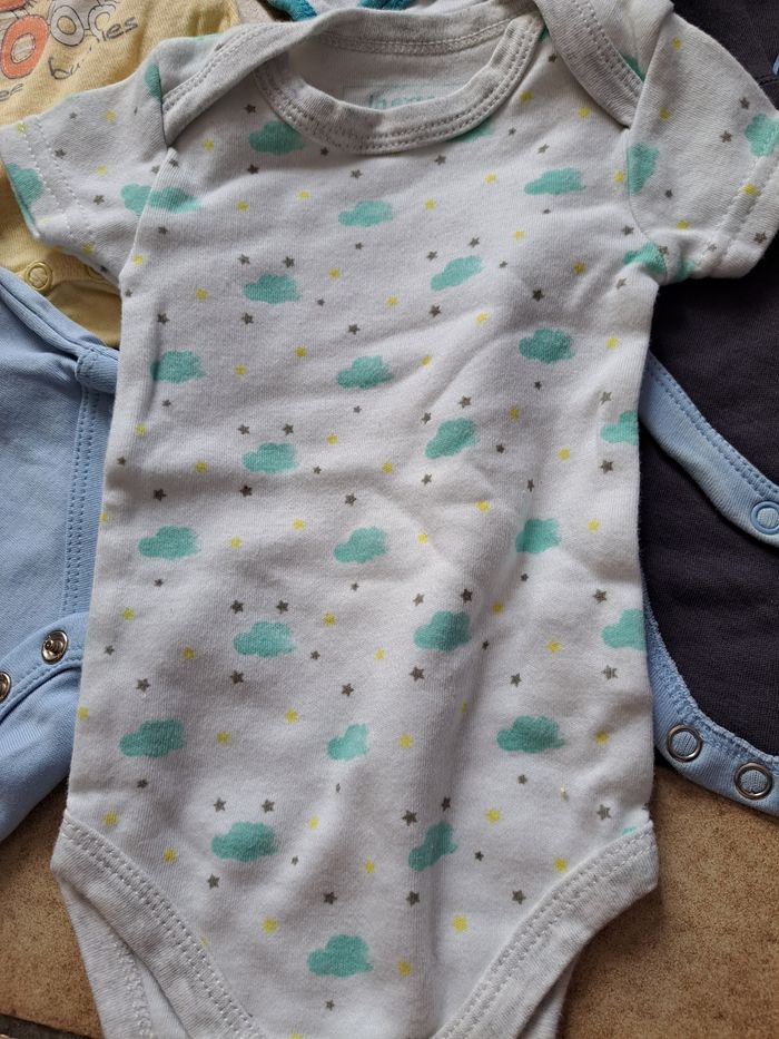 Bodys garçon 1 mois - photo numéro 4