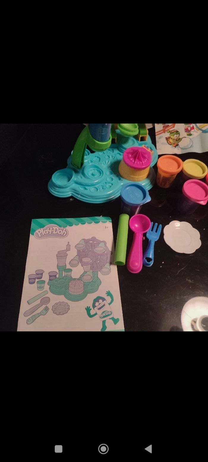 Play Doh Le carrousel des gâteaux - photo numéro 4