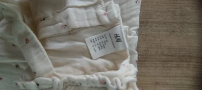 Combinaison pantalon fille H&m crème fleurie - photo numéro 4