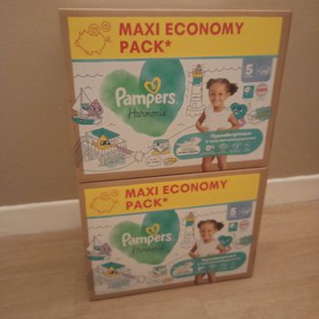 Lot Pampers harmonie taille 5 (144 couches)