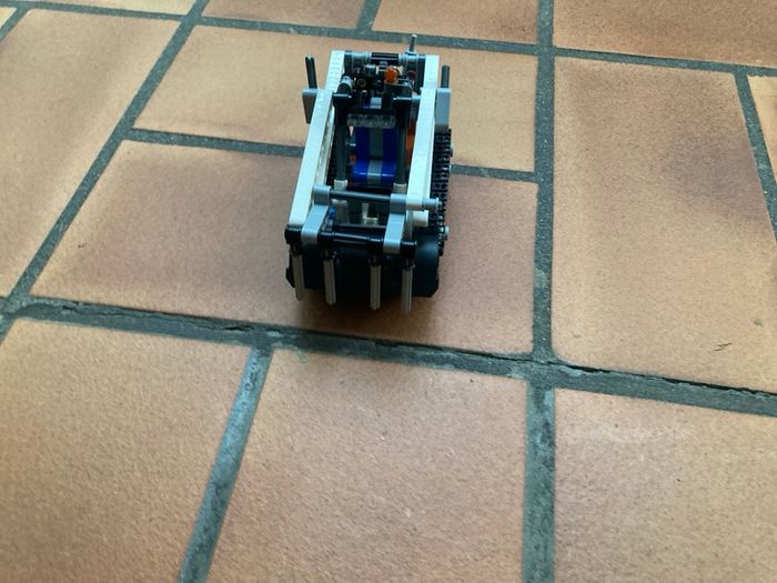 Modèle lego 42032 - photo numéro 2
