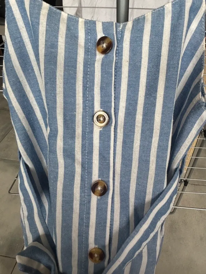 Robe rayée bleue et blanche - photo numéro 6