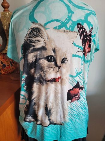 Tee shirt recto verso chat et papillon