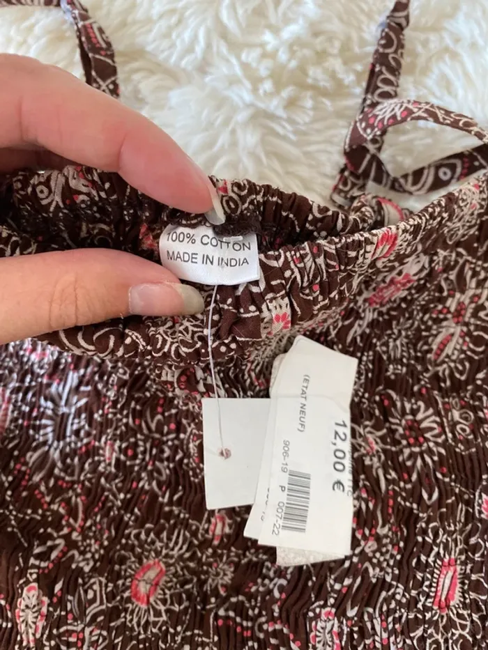 Jolie robe fleurie à fines bretelles taille unique - photo numéro 3