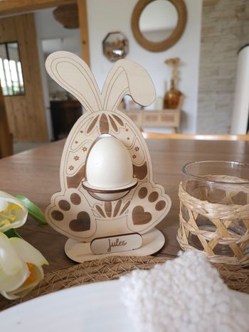 Lapin œuf kinder Pâques 