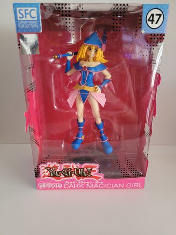 Figurine yu gi oh Magicienne des ténèbres