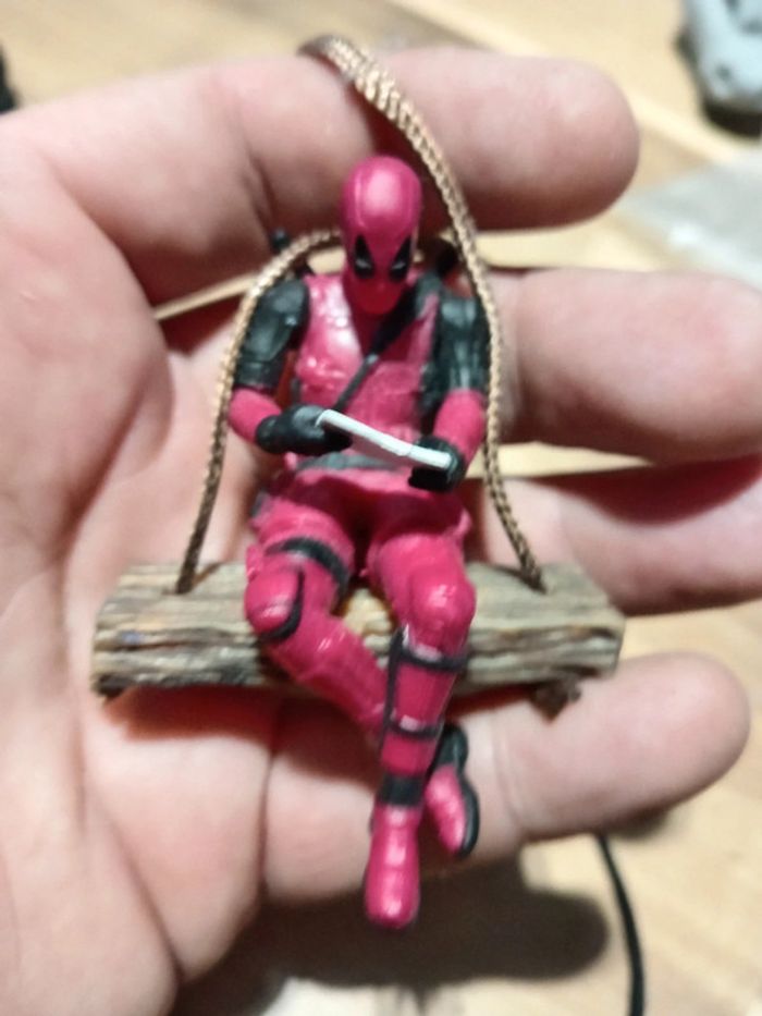 Lot de 2 Deadpool sur balançoire - photo numéro 2