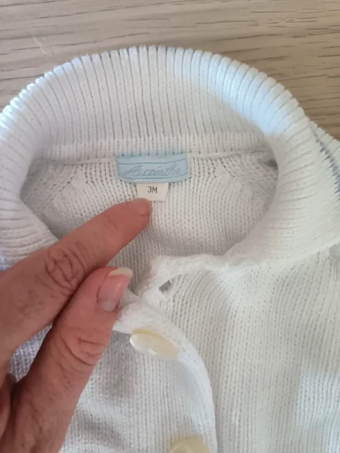 Gilet blanc 3 mois - photo numéro 4