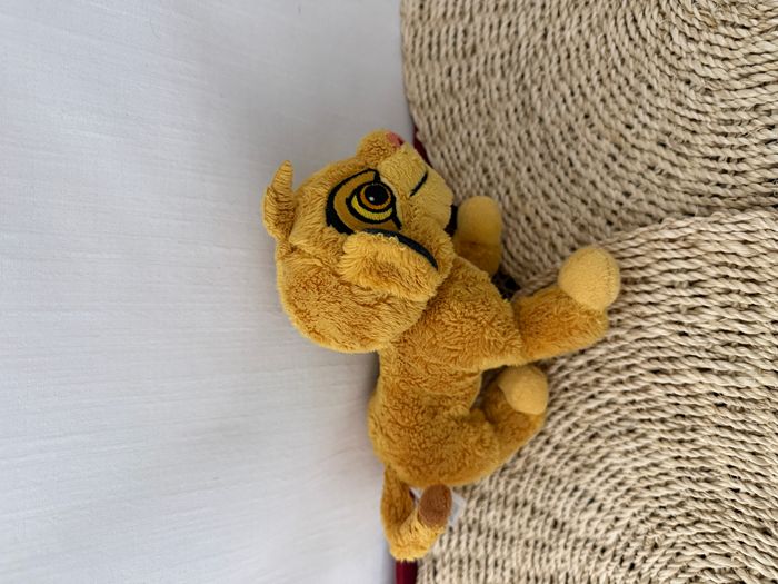 Peluche lion Simba DISNEY NICOTOY Le Roi lion yeux brodés - photo numéro 5