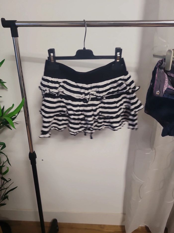 Lot un short + une jupe - photo numéro 8