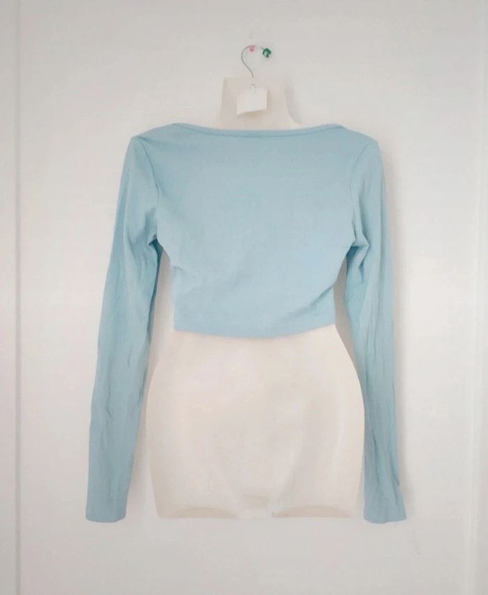 Pull court / crop top femme - photo numéro 2