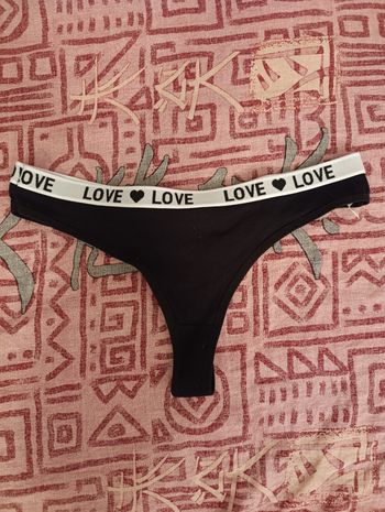 String noir Love