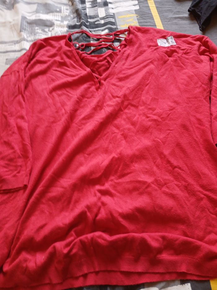 Pull rouge  taille 4648 - photo numéro 2