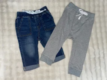 Lot pantalon 6-9 mois
