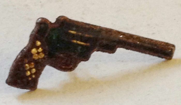 Pin's pistolet ancien badge vintage - photo numéro 2