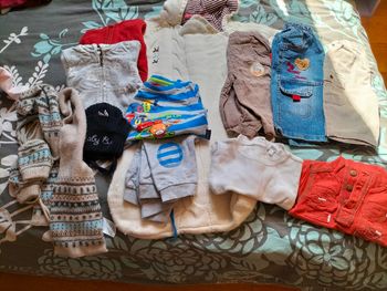 Lot vêtements garçon 11 habits 9 mois