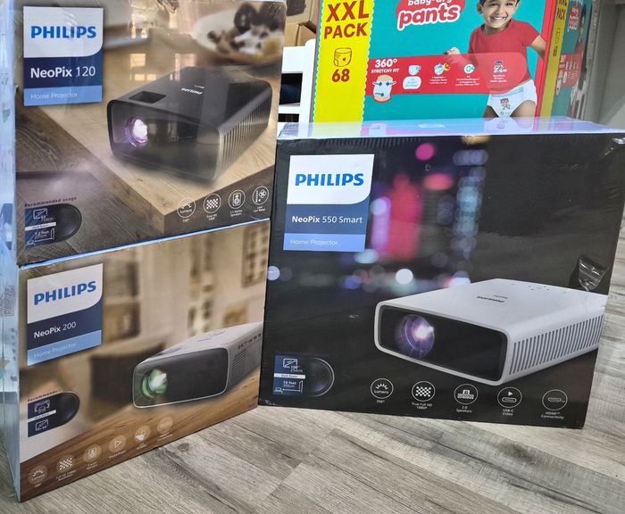 Projecteur PHILIPS Neopix 120, 200 ou 550 Smart. - photo numéro 1