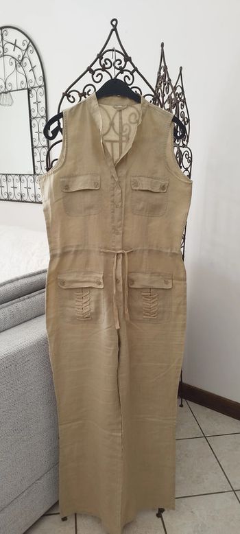 Combinaison sable 100% ramie. Très bon état