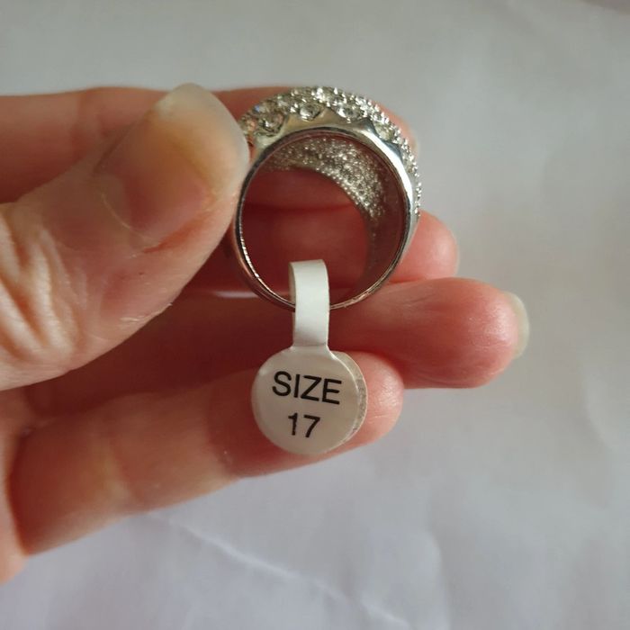 Sublime bague strass et rhodium neuve - photo numéro 2