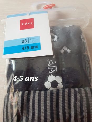 Lot 3 slips foot 4-5 ans