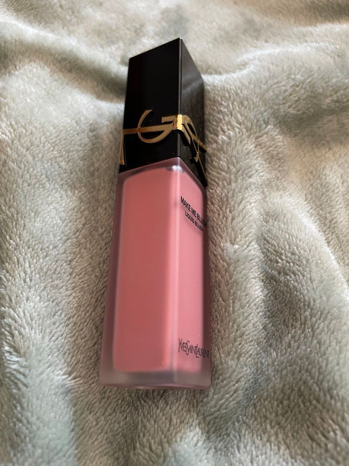 Blush liquide Yves Saint Laurent – Make Me Blush, n°44. - photo numéro 3