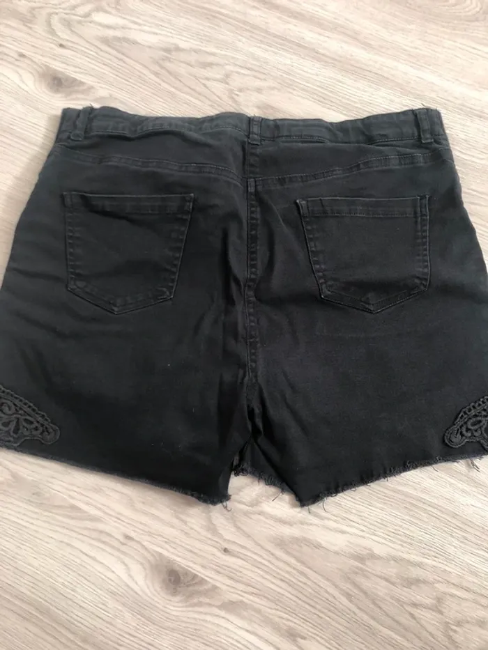Short grossesse - photo numéro 3