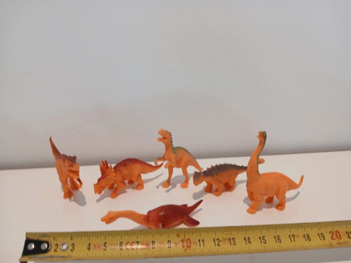 Lot petits dinosaures - photo numéro 3