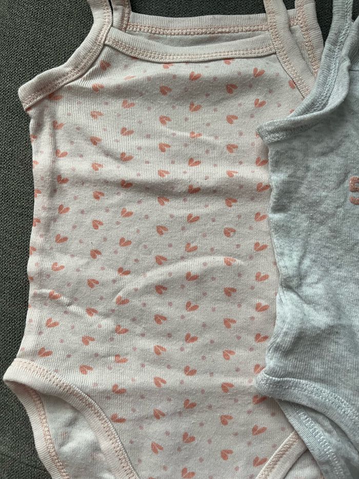 Bodys fines bretelles 6 mois - photo numéro 4