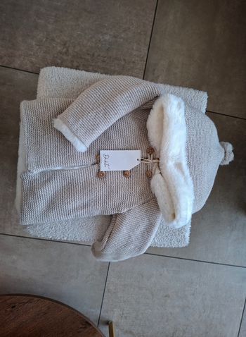 Gilet chaud bébé fille Dadati neuf 