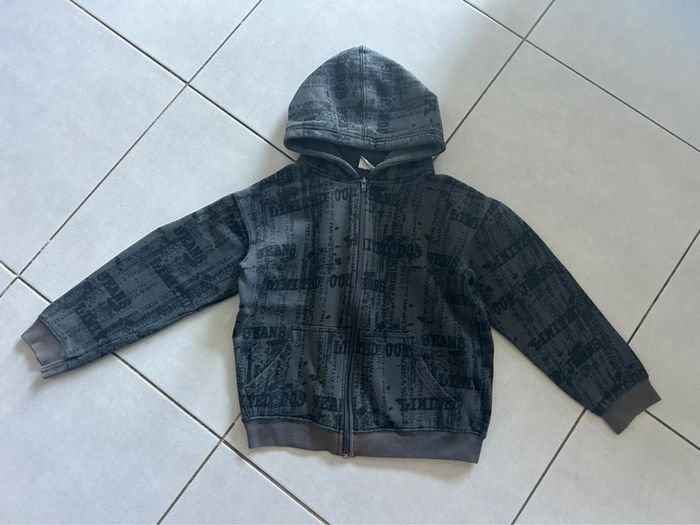 Veste à capuche Influx grise à motif 10 ans