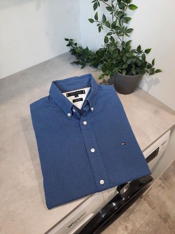 Chemise Tommy Hilfiger – Bleu Foncé à Pois Blancs – Manches Longues – Taille M