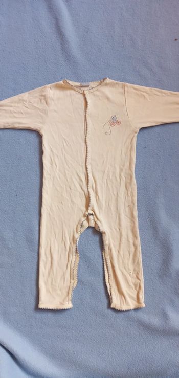 Pyjamas Vertbaudet taille 18 mois