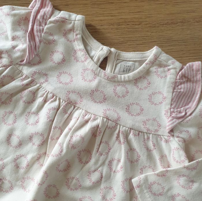 🩷 Robe avec culotte Gap 12 mois #emyfleury_12moisfille - photo numéro 3