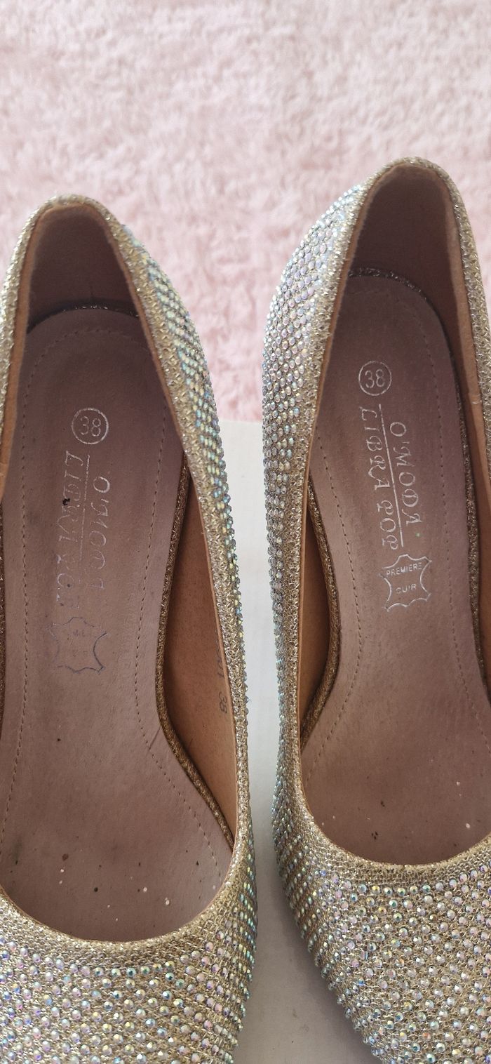 Chaussures à talons brillante 38 - photo numéro 3
