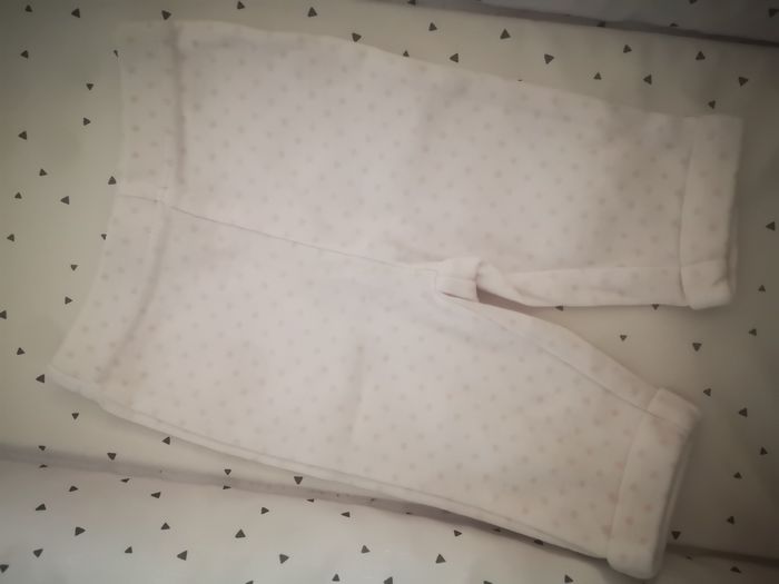 Lot pantalon 1 mois - photo numéro 7