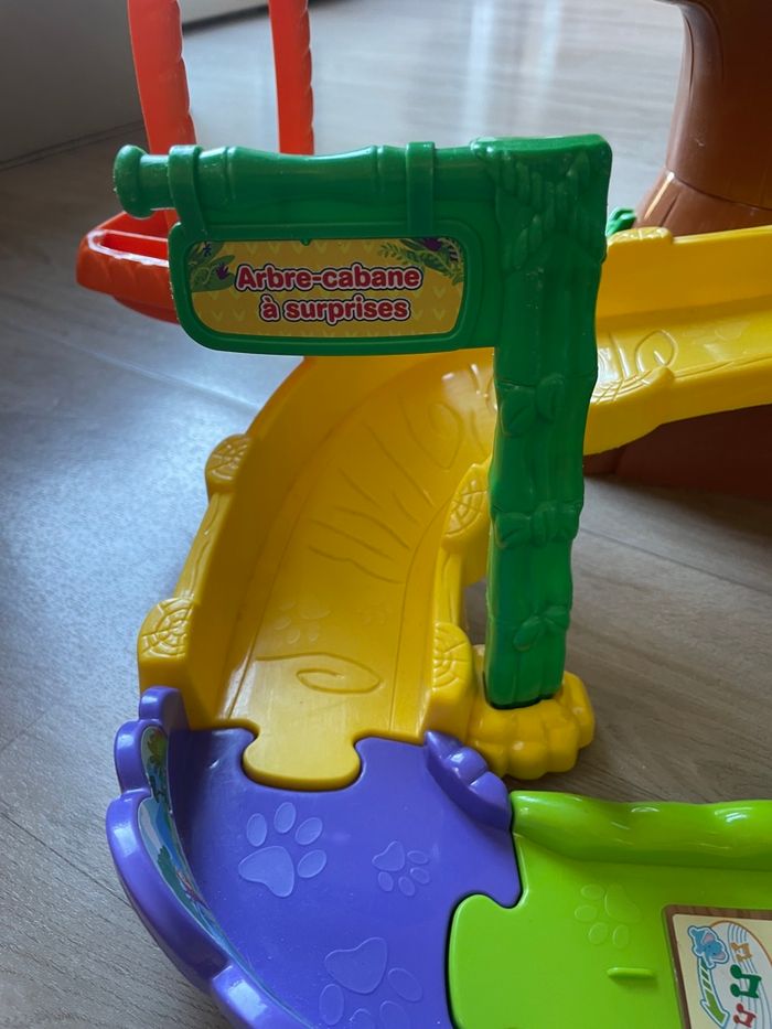 Tut tut arbre cabane à surprises - photo numéro 2