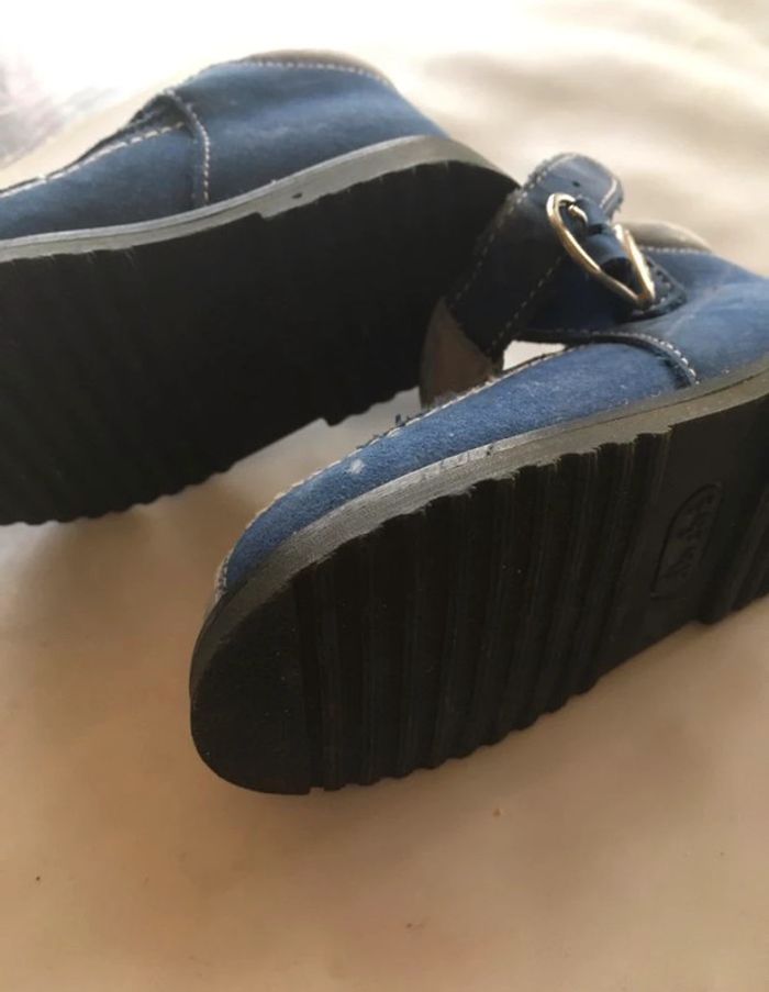 Chaussure neuve d’bebe villena pointure 20 - photo numéro 2