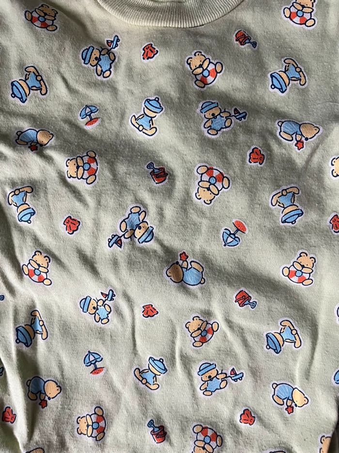 Pyjama fin 1 mois - photo numéro 2