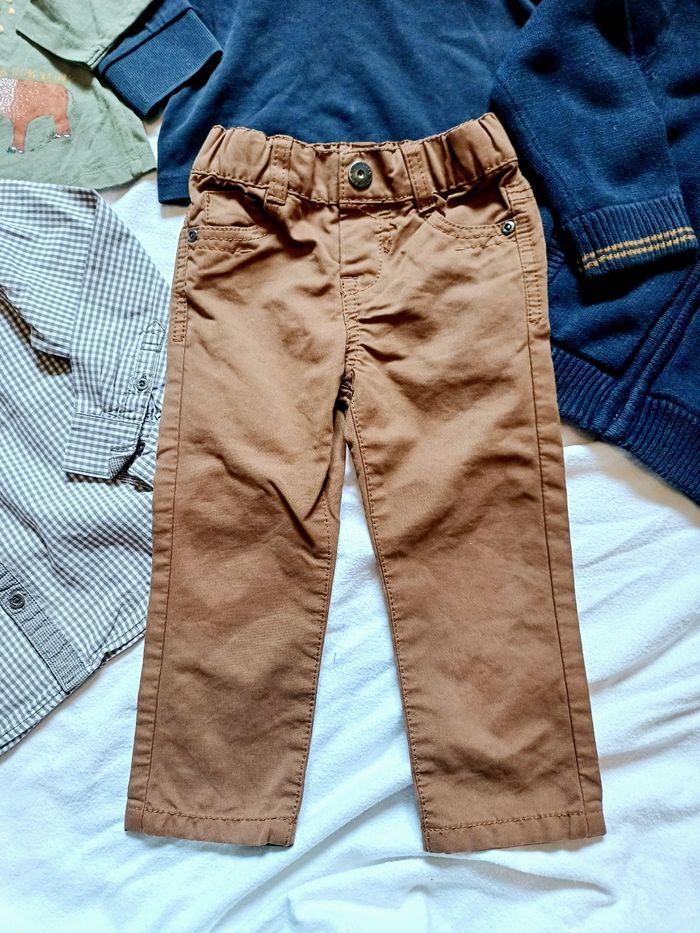 Lot de vêtements taille 24 mois - photo numéro 2