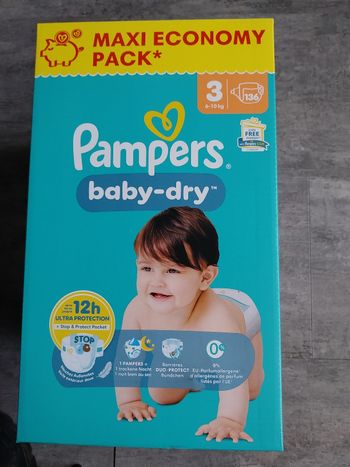Carton de couches pampers baby dry taille 3 136 couches