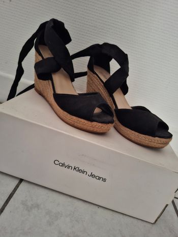 Chaussure compensé