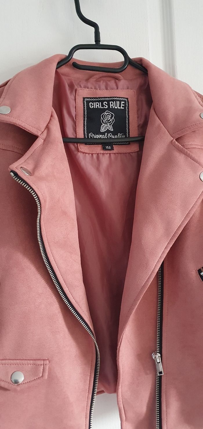 Veste girls rule.  Taille  11 ou 12 ans - photo numéro 2