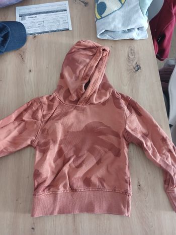 Sweat taille 4 ans 